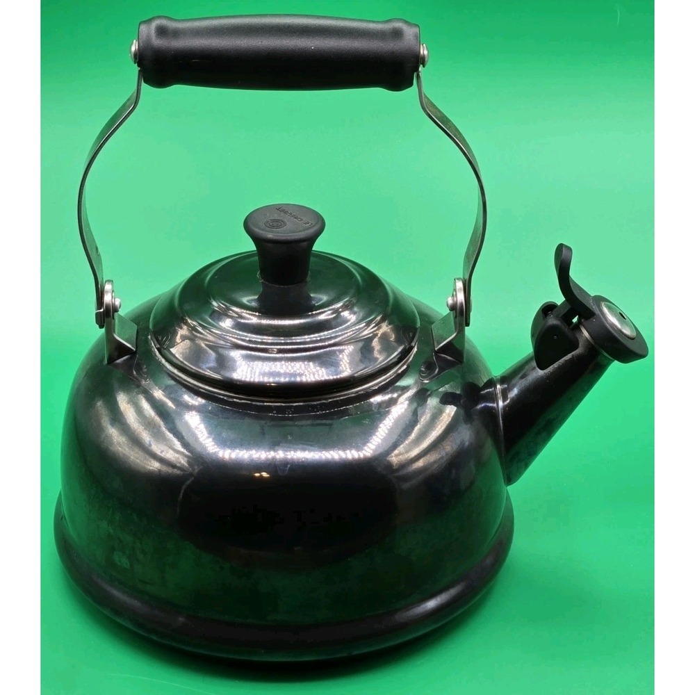 Le Creuset Black Enamel-on-Steel Whistling Tea Kettle 1.7 Qt Used Smoked Gray